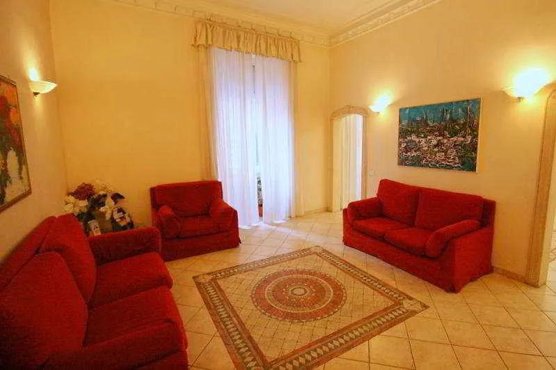 Hotel Embassy Rome 3*,  Italy