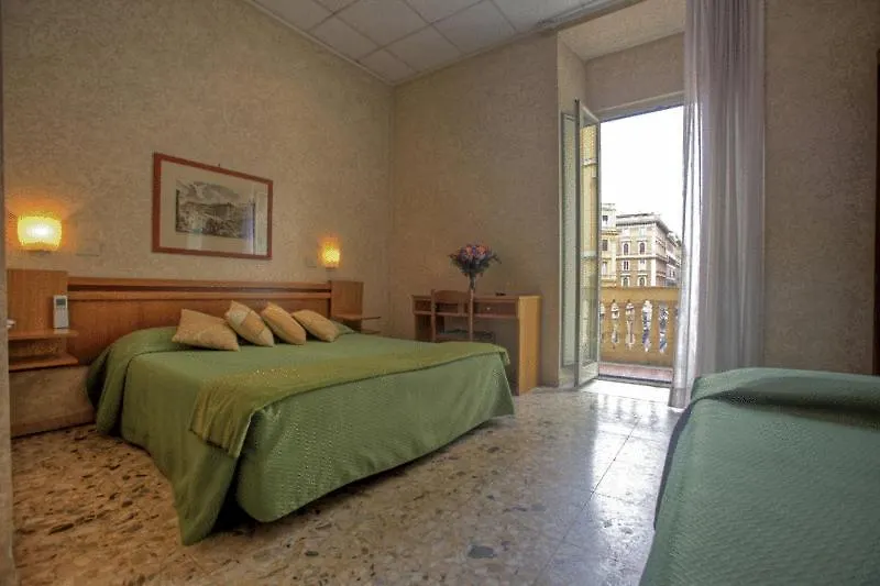 Hotel Embassy Rome 3*,  Italy