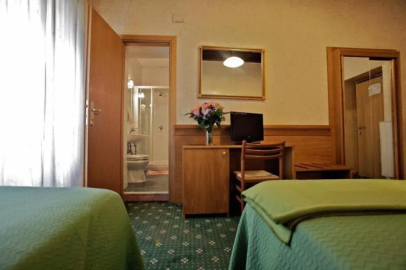 Hotel Embassy Rome