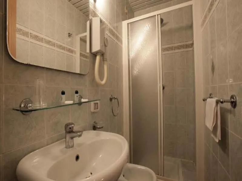 Hotel Embassy Rome 3*,  Italy