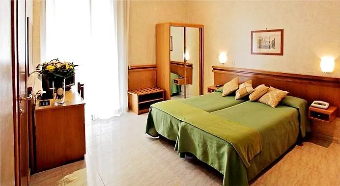 Hotel Embassy Рим