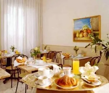 Hotel Embassy Рим