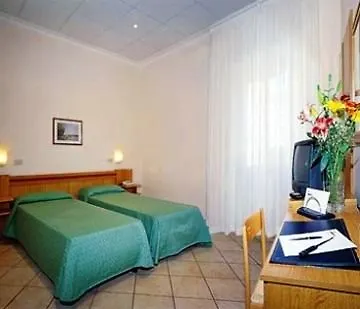 Hotel Embassy Рим