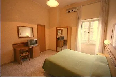 Hotel Embassy Рим