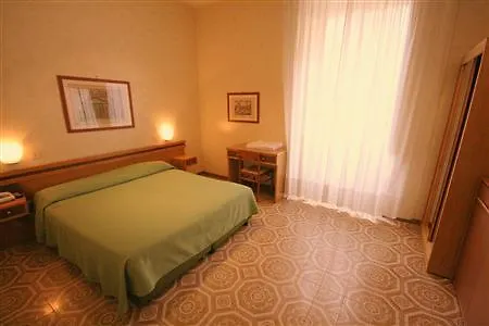 Hotel Embassy Рим