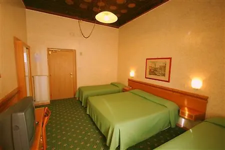 Hotel Embassy Rome 3*,  Italy