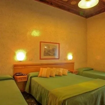 Hotel Embassy Rome 3*,